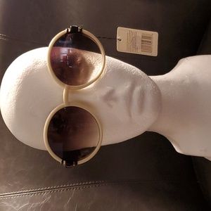 Round Glam Sunnies